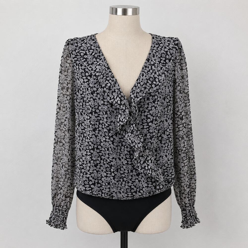 Abercrombie & Fitch Floral Long Sleeve Bodysuit Size M V-Neck Snap Closure